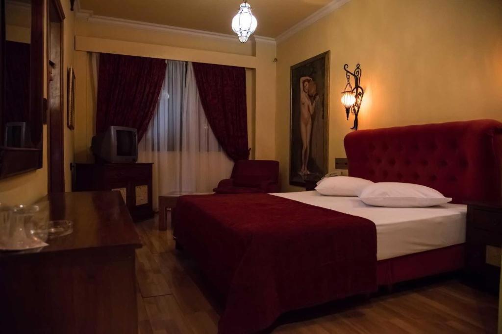 Alfa Hotel Pireo Esterno foto